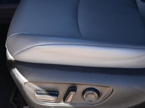 Used 2023 Toyota Sienna XLE image 27