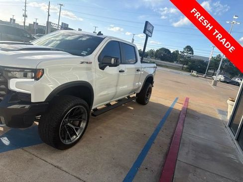 Used 2022 Chevrolet Silverado 1500 ZR2 AWD/4WD image 1