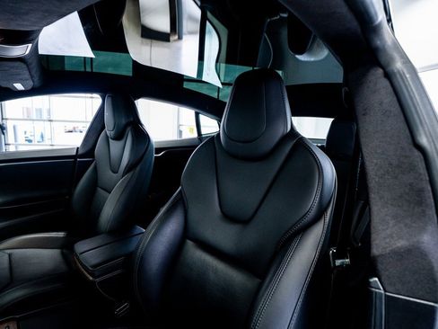 Used 2019 Tesla Model S AWD image 38