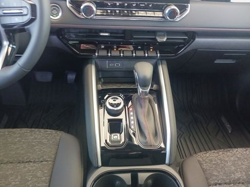 New 2025 Chevrolet Colorado Z71 w/ Technology Package image 26