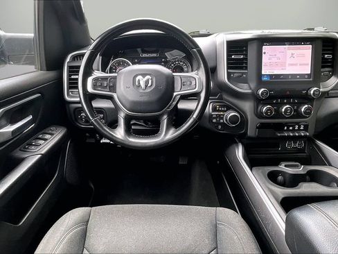 Used 2022 RAM 1500 Big Horn AWD/4WD image 11