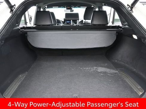 Certified 2021 Toyota Venza XLE image 18