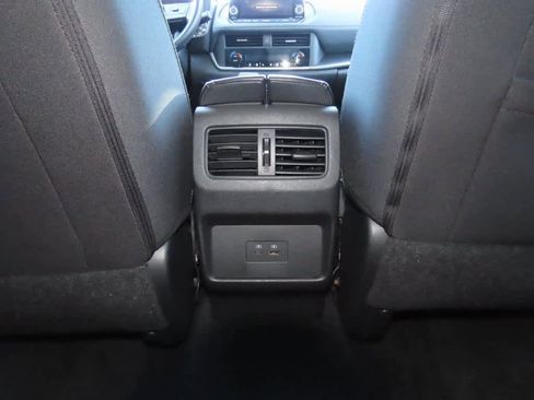 Used 2023 Nissan Rogue SV image 23