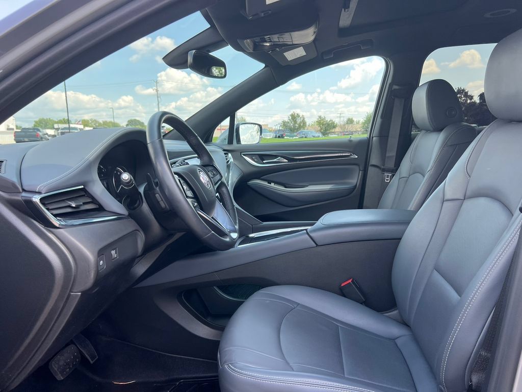 Used 2024 Buick Enclave Essence w/ Experience Buick Package AWD/4WD image 4