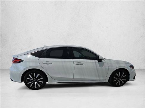 Used 2024 Honda Civic EX-L image 4