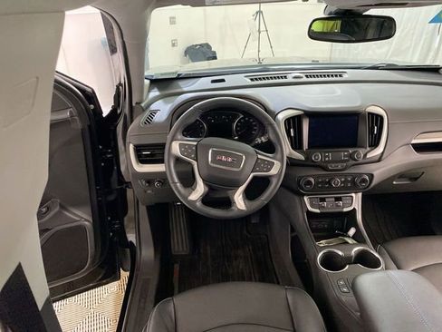 Used 2023 GMC Terrain SLT FWD image 33