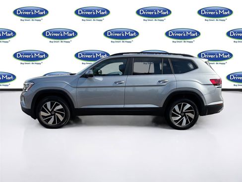 Used 2025 Volkswagen Atlas SE FWD image 4