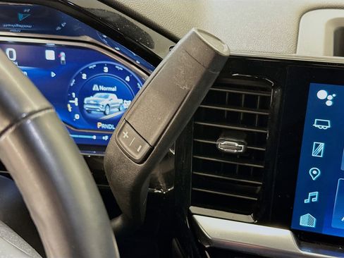 Used 2023 Chevrolet Silverado 1500 LT image 25