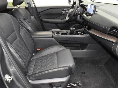 Certified 2026 Nissan Rogue Platinum w/ Platinum Premium Package AWD/4WD image 26
