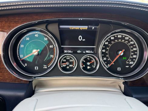 Used 2016 Bentley Continental GT image 17