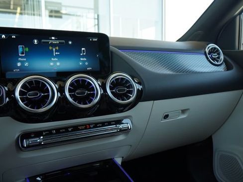 Certified 2025 Mercedes-Benz GLA 250 image 20