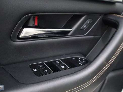 Used 2025 MAZDA CX-70 Plug-In Hybrid w/ Premium Pkg image 15