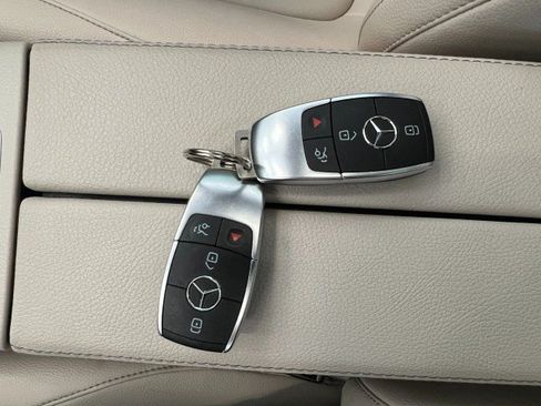 Used 2020 Mercedes-Benz GLB 250 4MATIC image 38