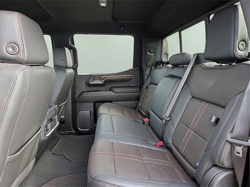 Certified 2024 Chevrolet Silverado 1500 High Country image 13