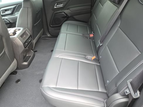 New 2026 Chevrolet Silverado EV LT image 9