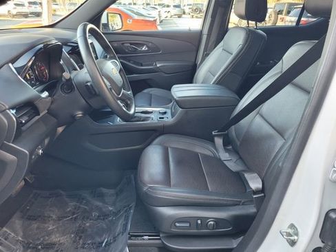 Certified 2023 Chevrolet Traverse High Country w/ LPO, Floor Liner Package image 4
