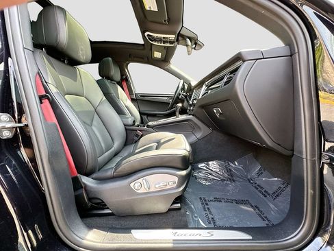 Certified 2023 Porsche Macan S AWD/4WD image 30