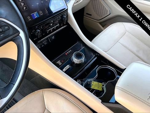 Used 2021 Jeep Grand Cherokee L Limited AWD/4WD image 8