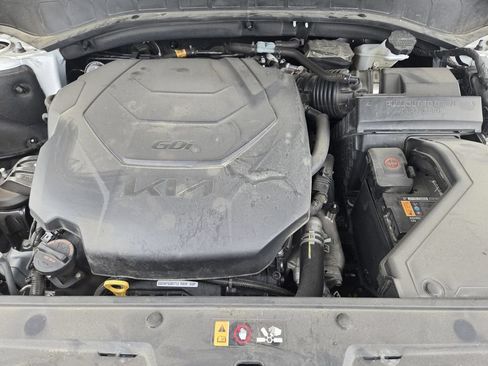 Certified 2024 Kia Telluride EX w/ EX Captain's Chair Package FWD image 32