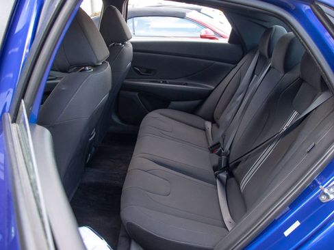 Used 2025 Hyundai Elantra Sport image 22