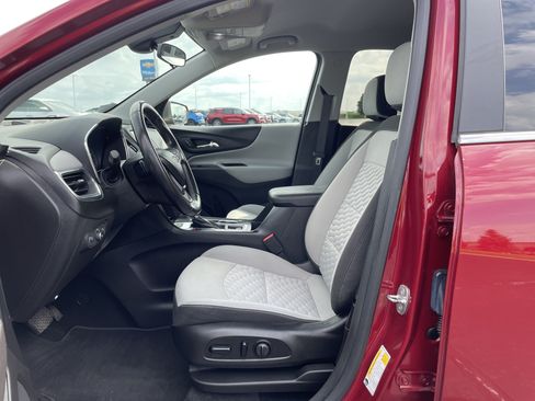 Used 2021 Chevrolet Equinox LT AWD/4WD image 16
