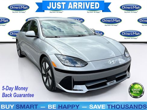 Used 2024 Hyundai Ioniq 6 SE RWD image 1