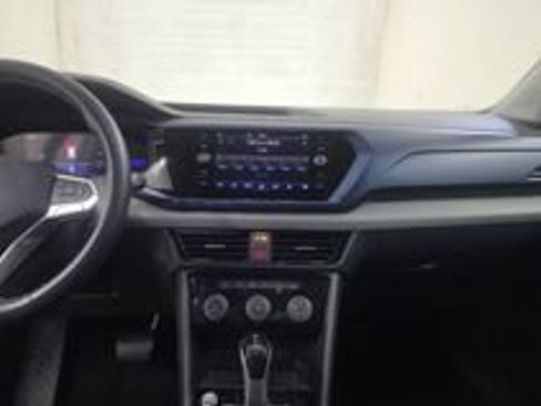 Used 2023 Volkswagen Taos SE w/ Panoramic Sunroof Package FWD image 13