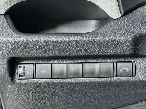 Used 2023 Toyota RAV4 XLE w/ Convenience Package AWD/4WD image 17