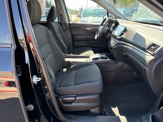 Used 2023 Honda Ridgeline Sport image 9
