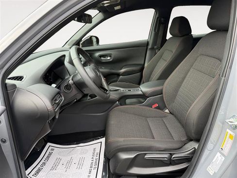 Used 2024 Honda HR-V Sport image 9
