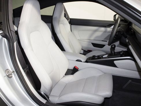 Used 2022 Porsche 911 Carrera S image 35