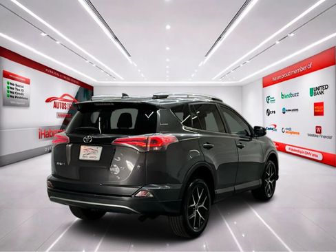 Used 2017 Toyota RAV4 SE image 8