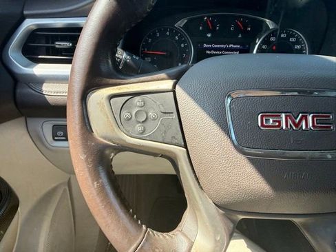 Used 2020 GMC Acadia SLT FWD image 25