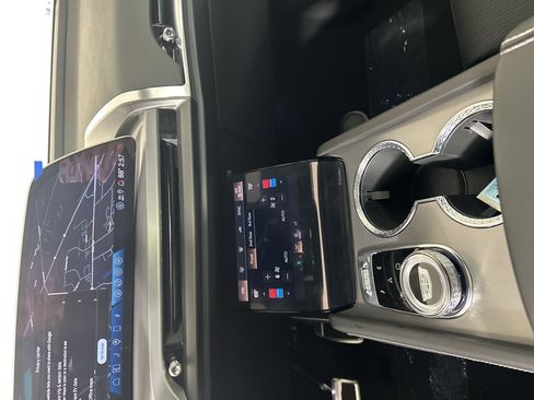 New 2026 Cadillac Vistiq Sport image 36