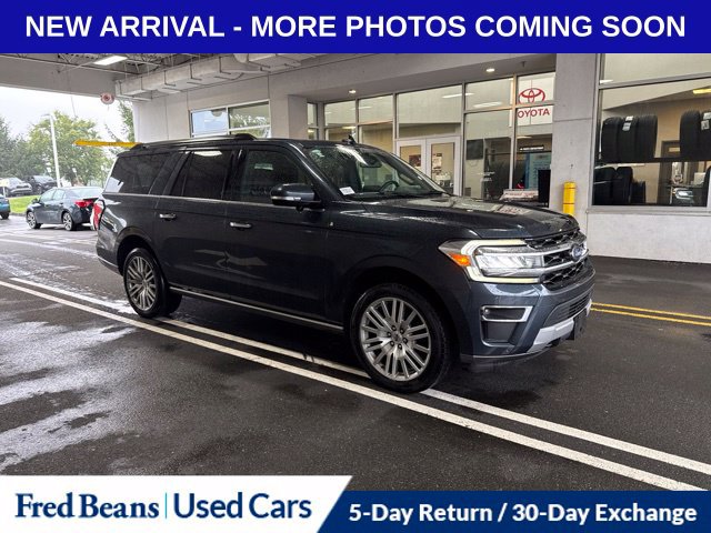 Used 2023 Ford Expedition Max Limited AWD/4WD image 2