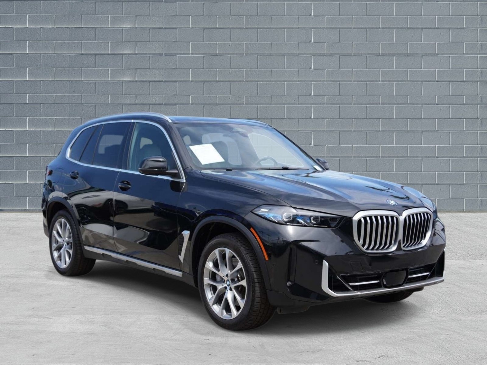 Used 2026 BMW X5 xDrive50e w/ Premium Package AWD/4WD image 1