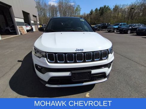 Used 2024 Jeep Compass Limited AWD/4WD image 7