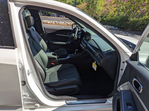 New 2025 Acura Integra A-Spec image 28