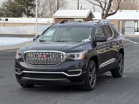 Used 2019 GMC Acadia Denali w/ Technology Package image 9
