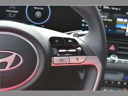 New 2026 Hyundai Elantra Limited FWD image 20