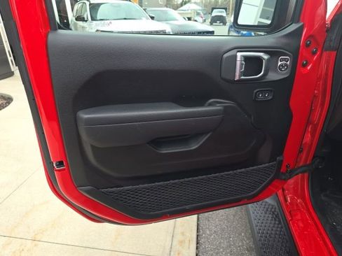 Certified 2024 Jeep Wrangler Sport S image 10