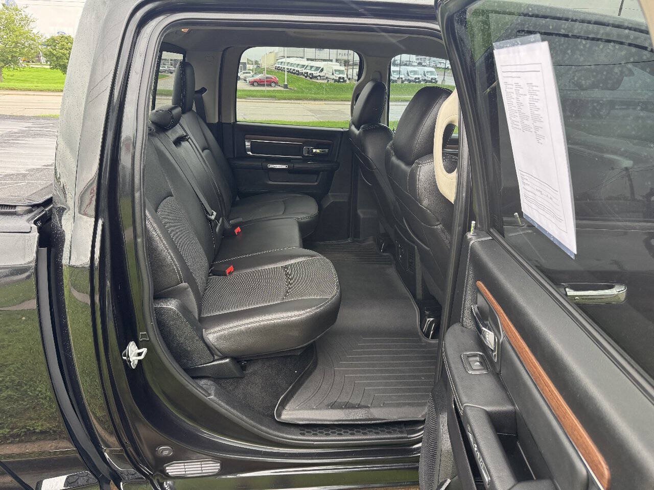 Used 2016 RAM 1500 Laramie w/ Convenience Group AWD/4WD image 13