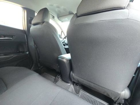 Used 2021 Toyota C-HR LE FWD image 14