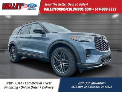 New 2025 Ford Explorer ST-Line w/ Premium Package