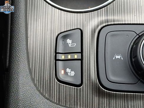 Used 2022 GMC Acadia SLT image 25