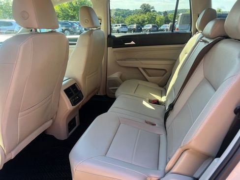 Used 2022 Volkswagen Atlas SE image 25