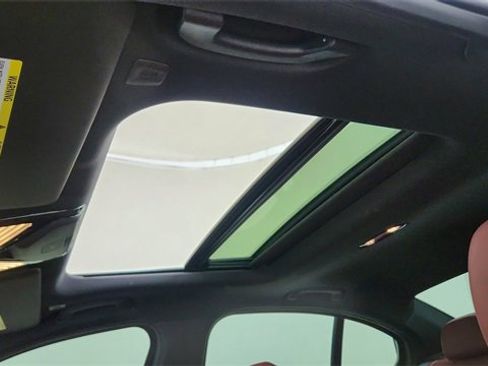 Used 2025 BMW 330i xDrive Sedan image 56