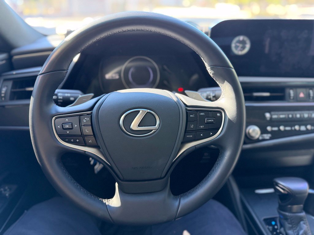 Used 2025 Lexus ES 350 FWD image 6