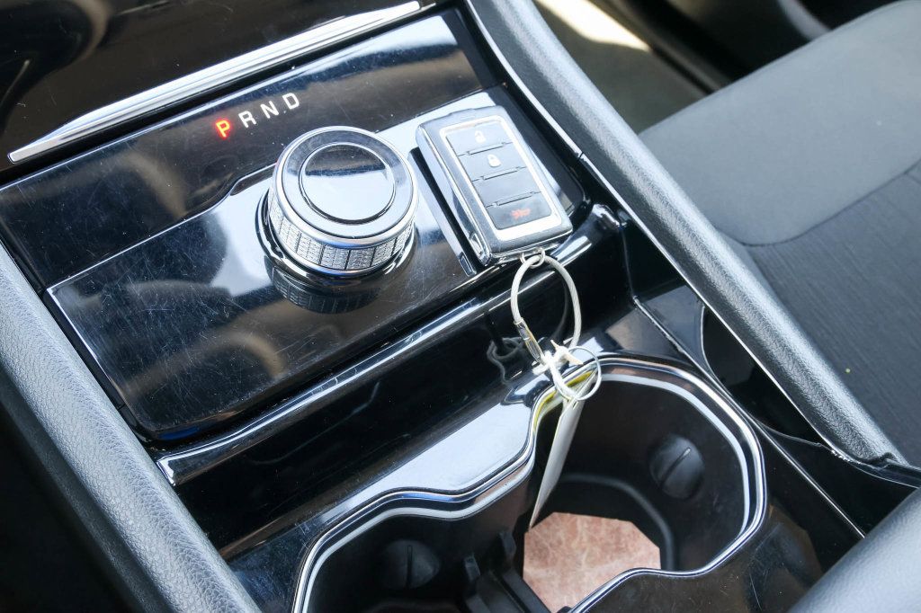Used 2023 Jeep Grand Cherokee L Laredo AWD/4WD image 23
