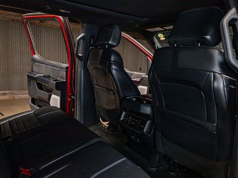 Used 2025 Ford F250 Platinum image 27